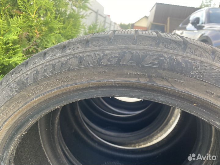 Triangle Snowlink TWT02 245/40 R18
