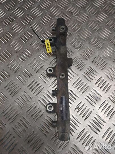 Топливная рампа Peugeot 406 0445214019