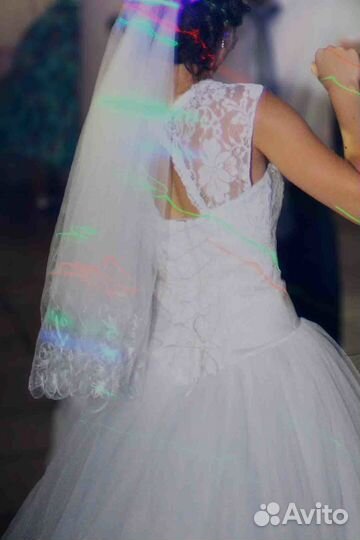 Платье свадебное