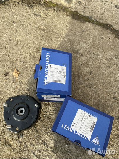 Стойки с опорами w211