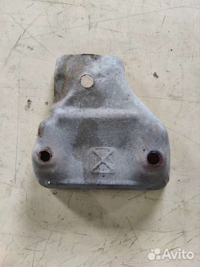 Защитный экран выходного коллектора lancer 7