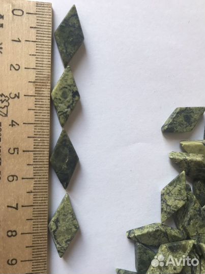 Змеевик натуральный камень