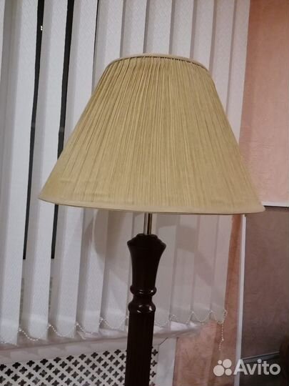 Торшер напольный