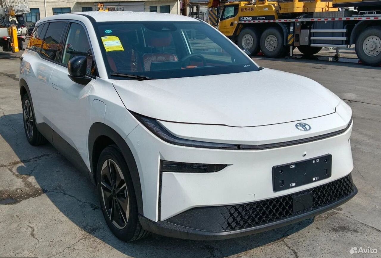 Toyota bZ3X AT, 2026