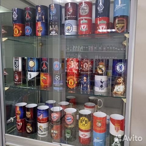 Кружки футбольных команд и футболистов