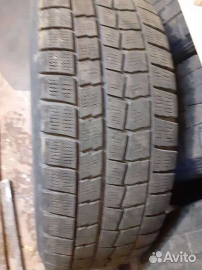 Dunlop SP Winter Response 215/65 R16