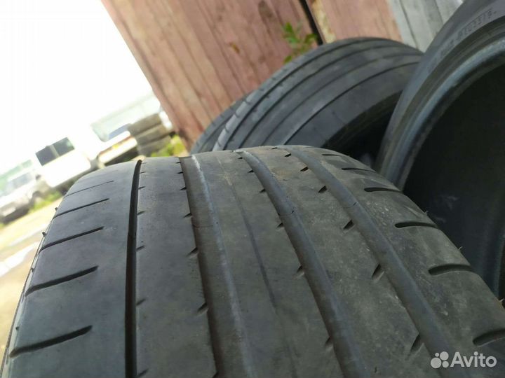 Yokohama Advan Sport V103 245/45 R18