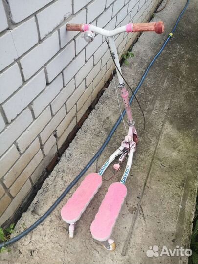 Самокат трехколесный