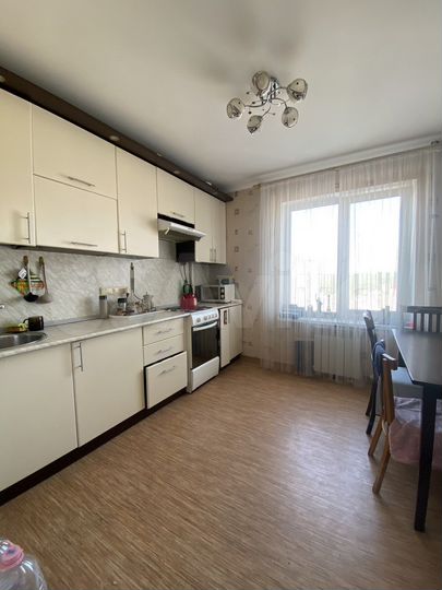 2-к. квартира, 50 м², 8/9 эт.