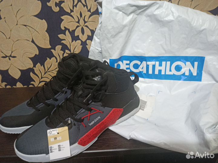 Баскетбольные кросовки Decathlon