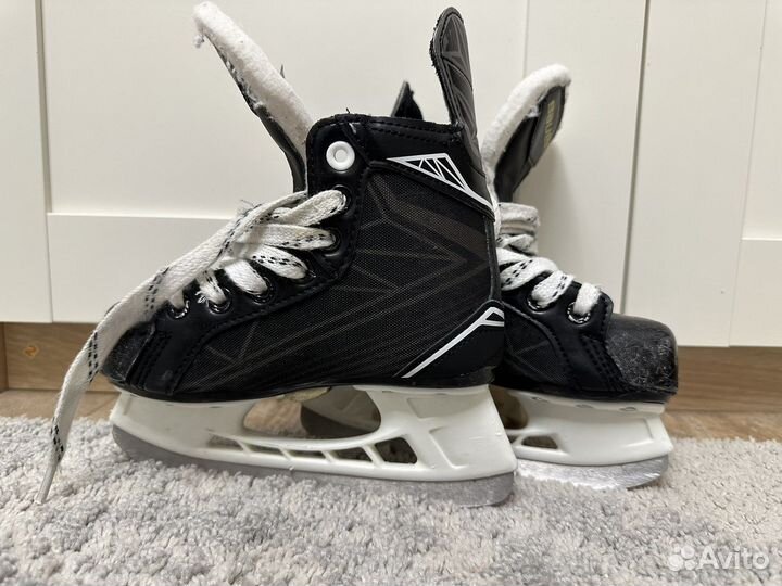 Хоккейные коньки bauer