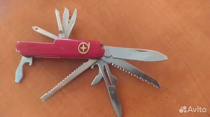 Нож складной швейцарский