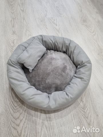 Лежанка для собак и кошек мелких и средних пород