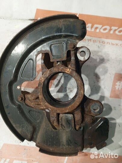 Кулак передний правый Volvo S60 2 2011 31201286