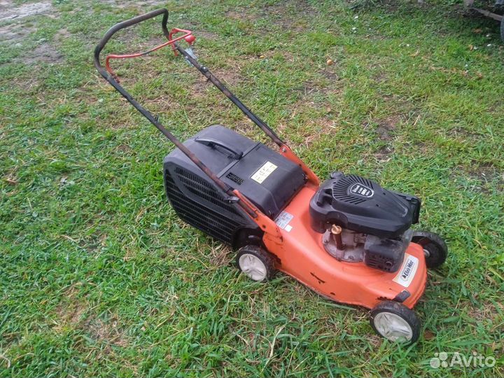 Газонокосилка бензиновая бу