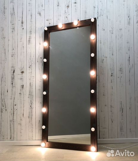 Зеркало с подсветкой