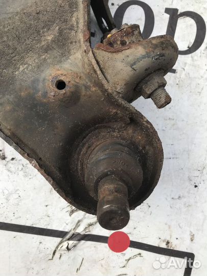 Рычаг передний нижний левый Nissan Pathfinder III