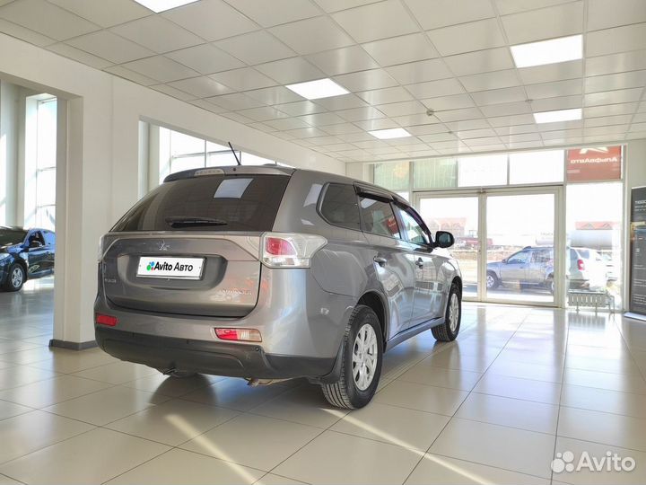 Mitsubishi Outlander 2.0 CVT, 2012, 176 100 км