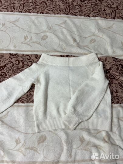 Свитер