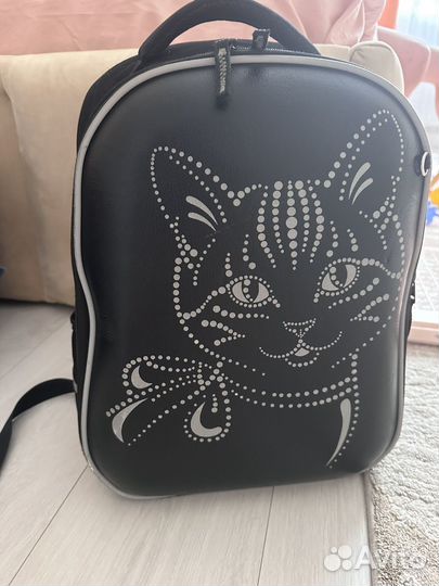 Рюкзак школьный