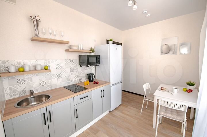 2-к. квартира, 40 м², 8/17 эт.