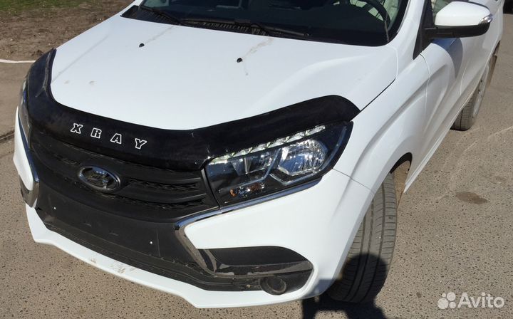 Дефлектор капота LADA X-ray