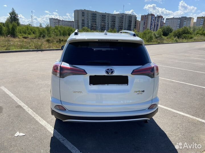 Toyota RAV4, 2016
