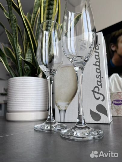 Бокалы для шампанского