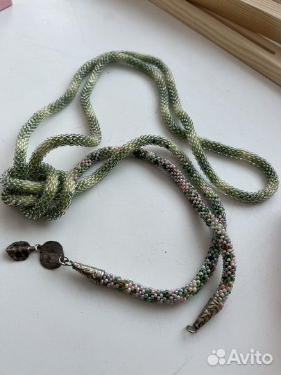 Украшения из бисера ручной работы