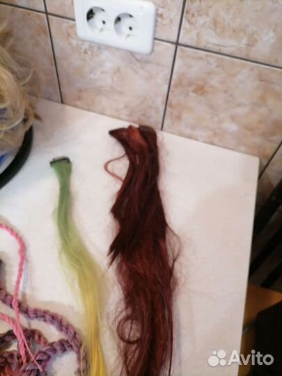 Парик и накладные волосы