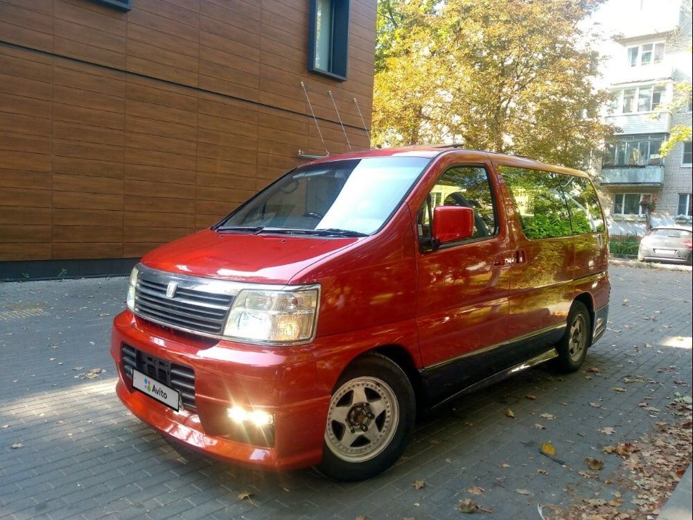 Nissan Elgrand: фото владельца