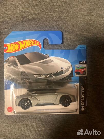 Модельки Hot Wheels и Matchbox (одна)