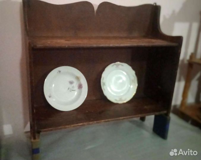 Полки старинные деревянные