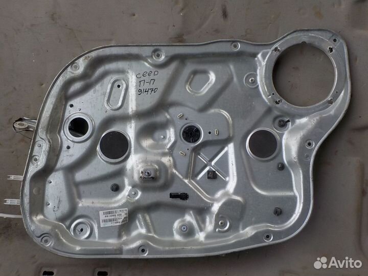 Стеклоподъемник KIA ceed передний правый