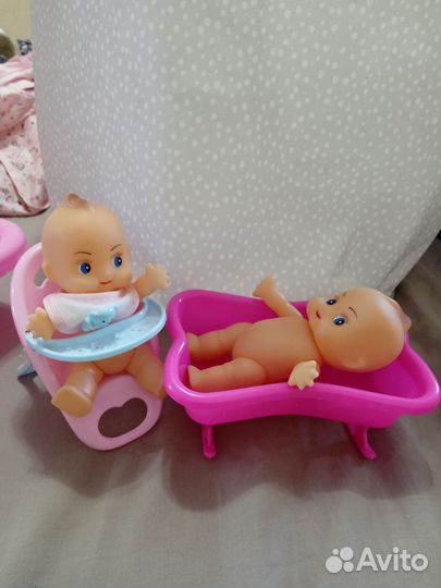 Пупсы куклы, ванна