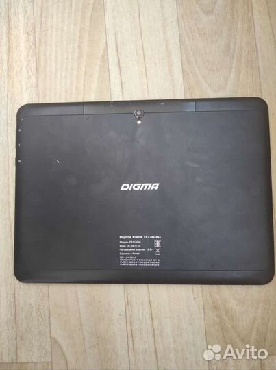 Планшет Digma 1573N