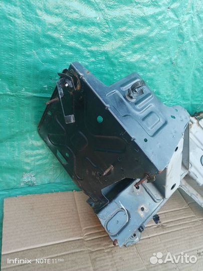 Крепление аккумулятора для Renault Logan 2005-2014