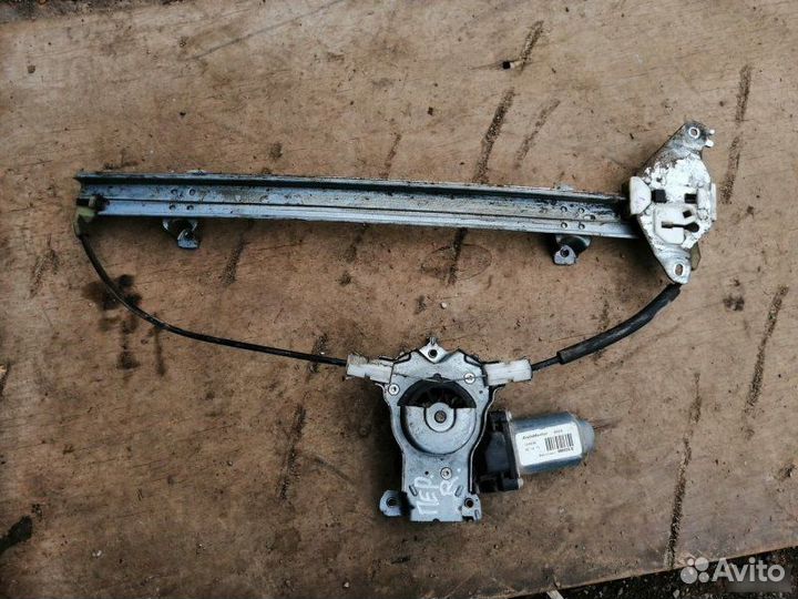 Стеклоподъемник передний правый Nissan Note E11