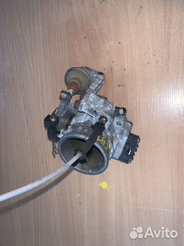 Дроссельная заслонка vw Passat b4 2.0