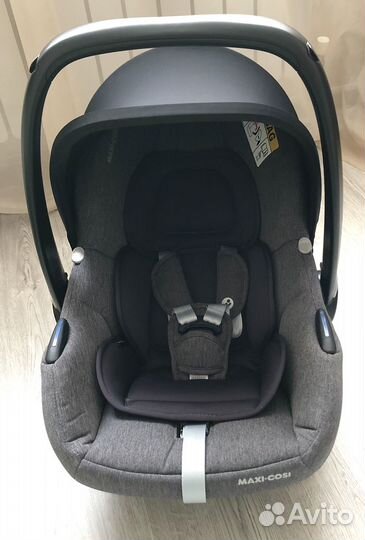 Автолюлька(автокресло) Maxi-Cosi CabrioFix i-Size