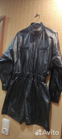 Кожаный комбинезон женский