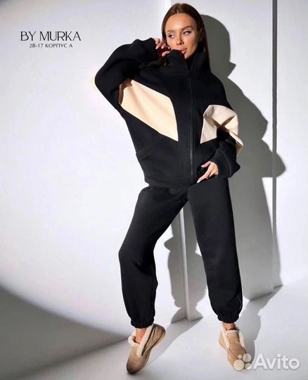 Спортивный костюм женский