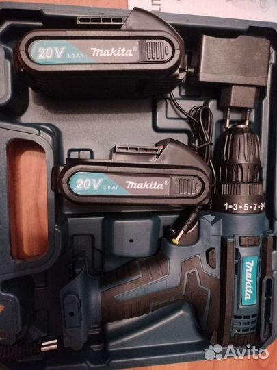 Аккумуляторная дрель шуруповерт makita