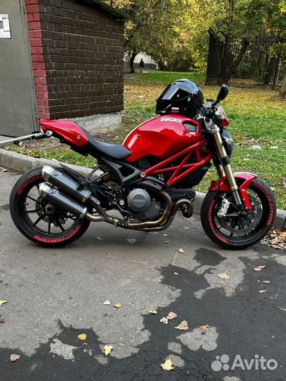 Ducati monster 1100 evo