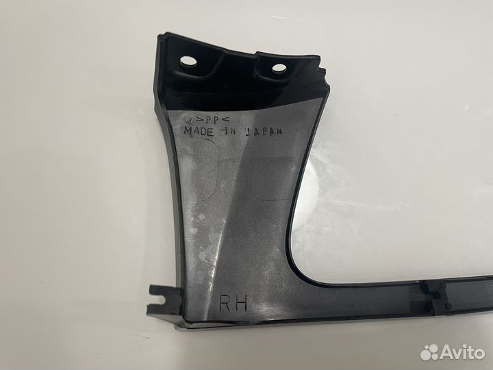 Реснички Subaru Forester