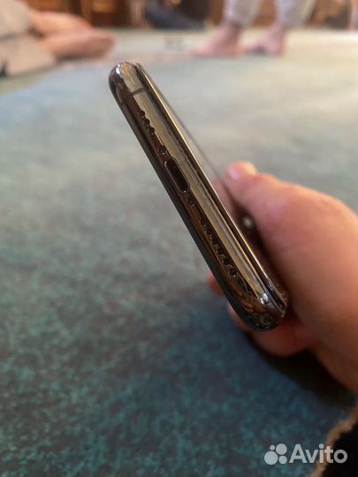 Телефон iPhone 11 pro