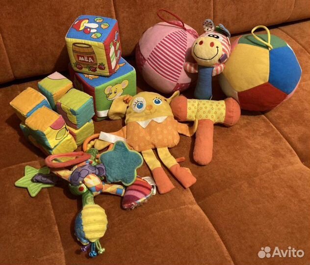 Игрушки для малышей пакетом