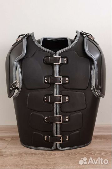 Байкерский кожаный жилет