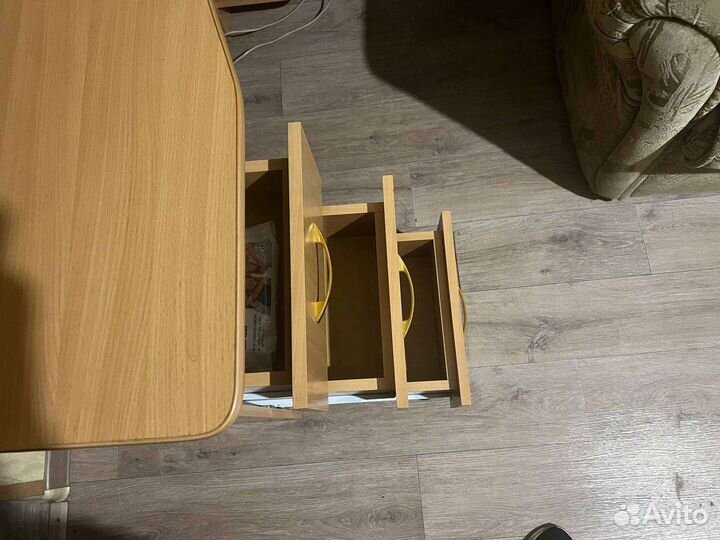 Компьютерный стол