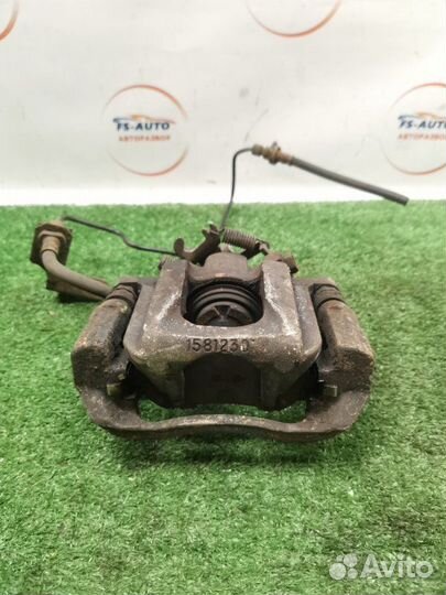 Суппорт тормозной задний левый Dodge Journey 2.4